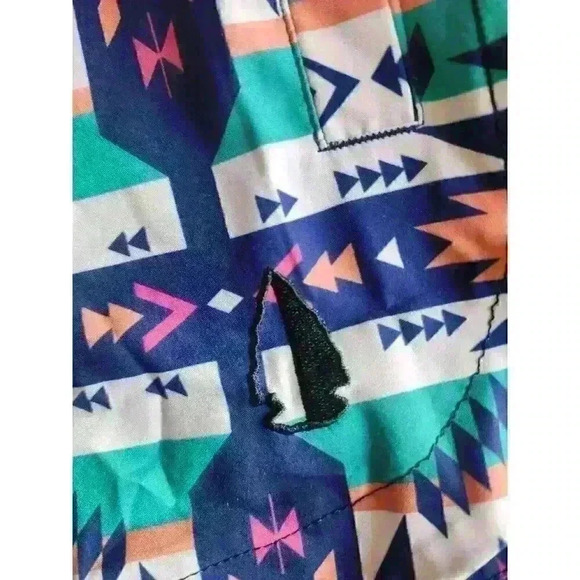 Tachuntfish THF Athletic Shorts Womens Sz M WARRIOR Pockets Logo Active Gym Run - Picture 3 of 3